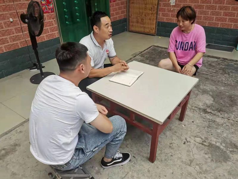 博農(nóng)乳業(yè)黨支部扎實開展“入戶訪民情、我來辦實事”活動